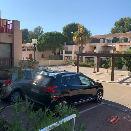 Les Marines De Pierreplane